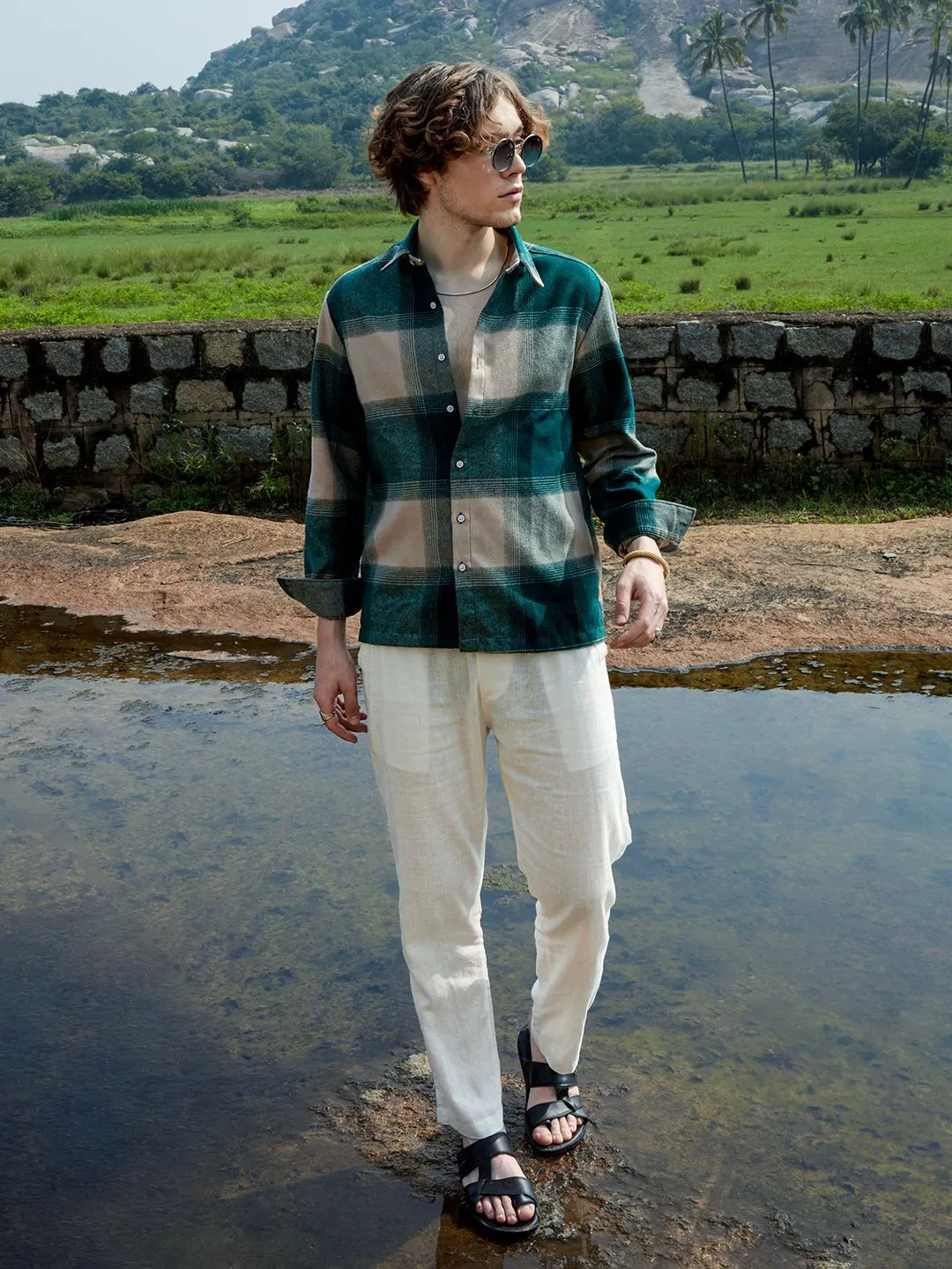 CAHOOT Men Comfort Opaque Checked Casual Shirt - Image 3